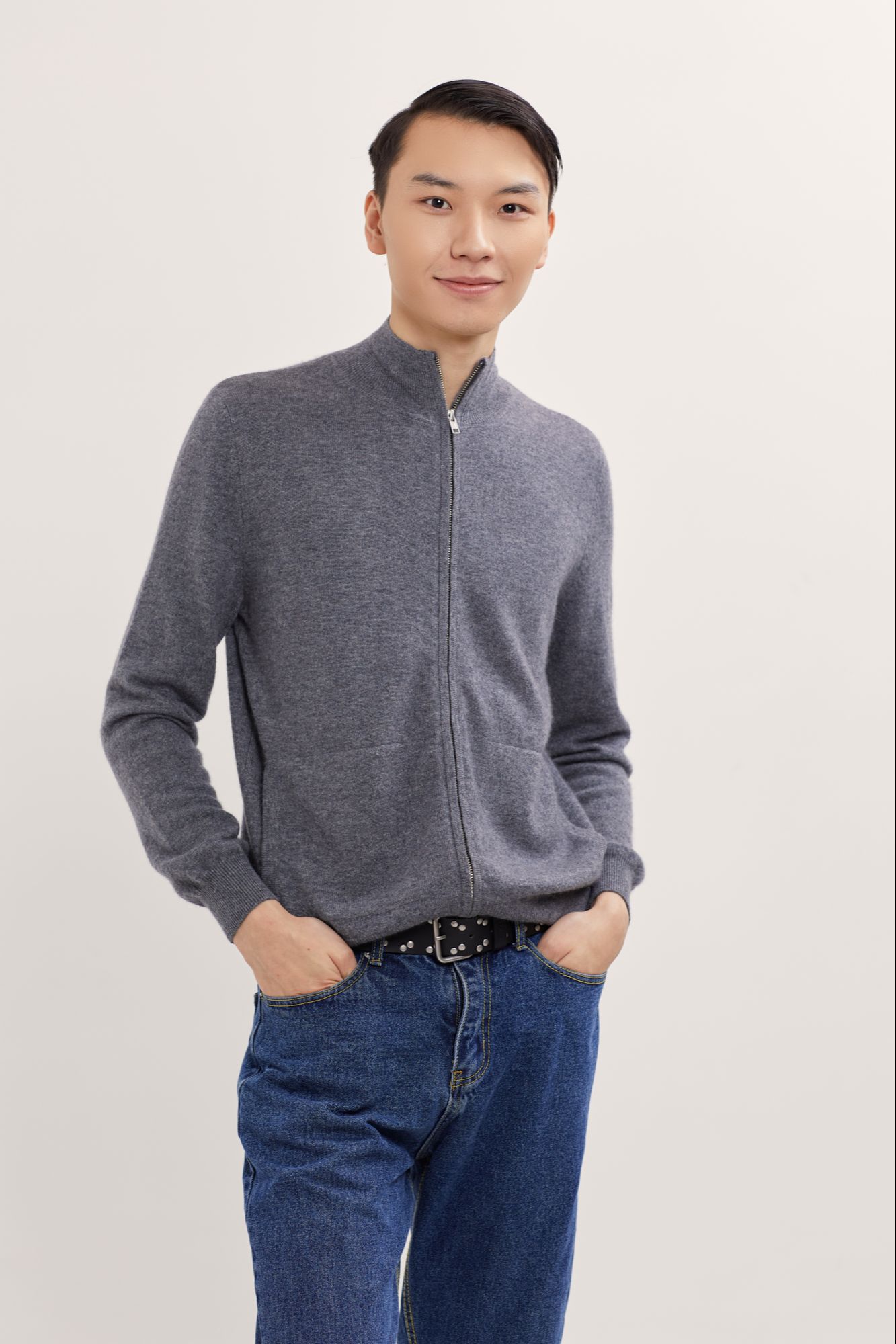 Хагас босоо захтай цахилгаантай кардиган