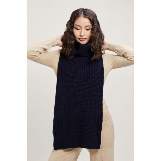 Ар энгэртэй хүзүүвч 