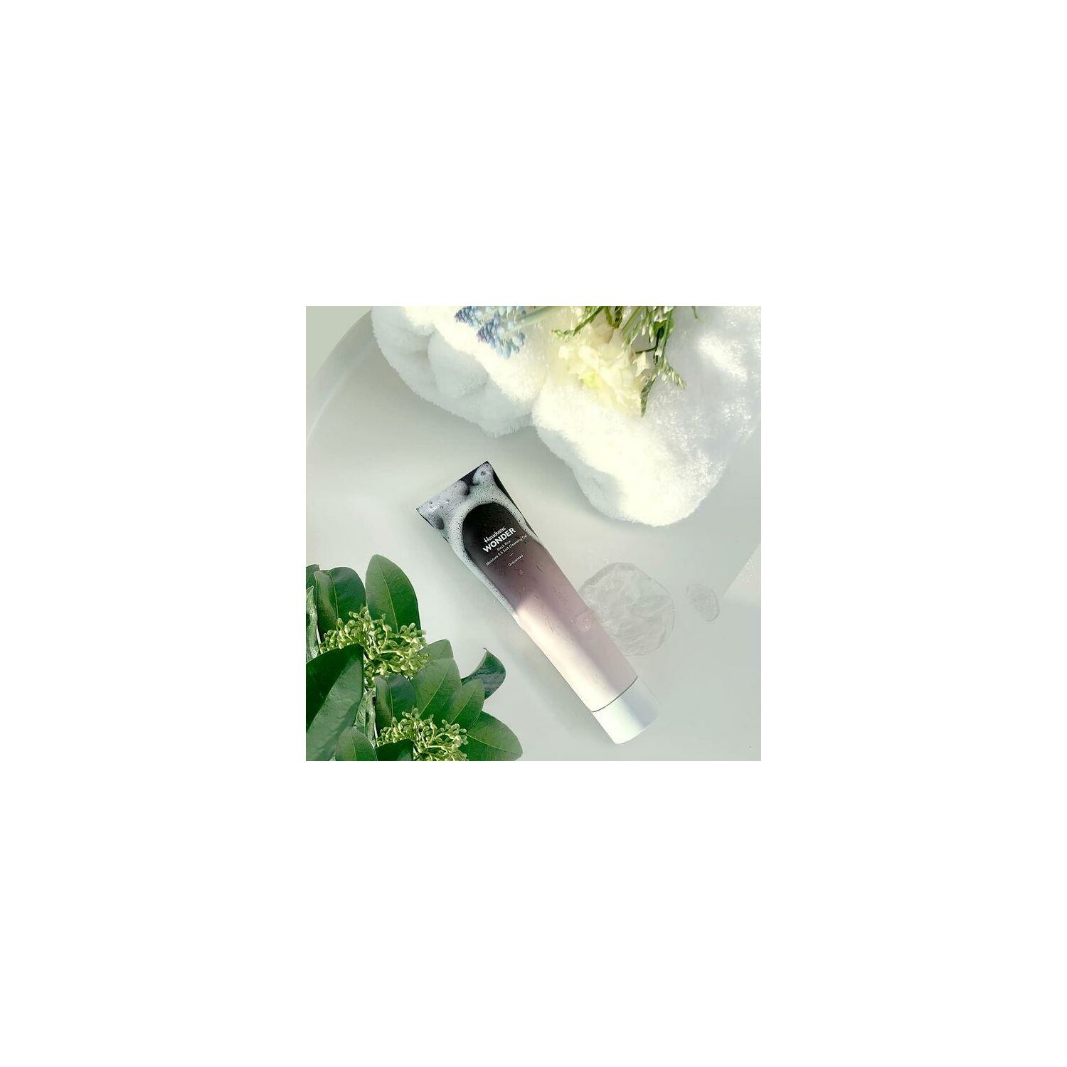 Haruharu WONDER Black Rice Moisture 5.5 Soft Cleansing Gel (100ml)