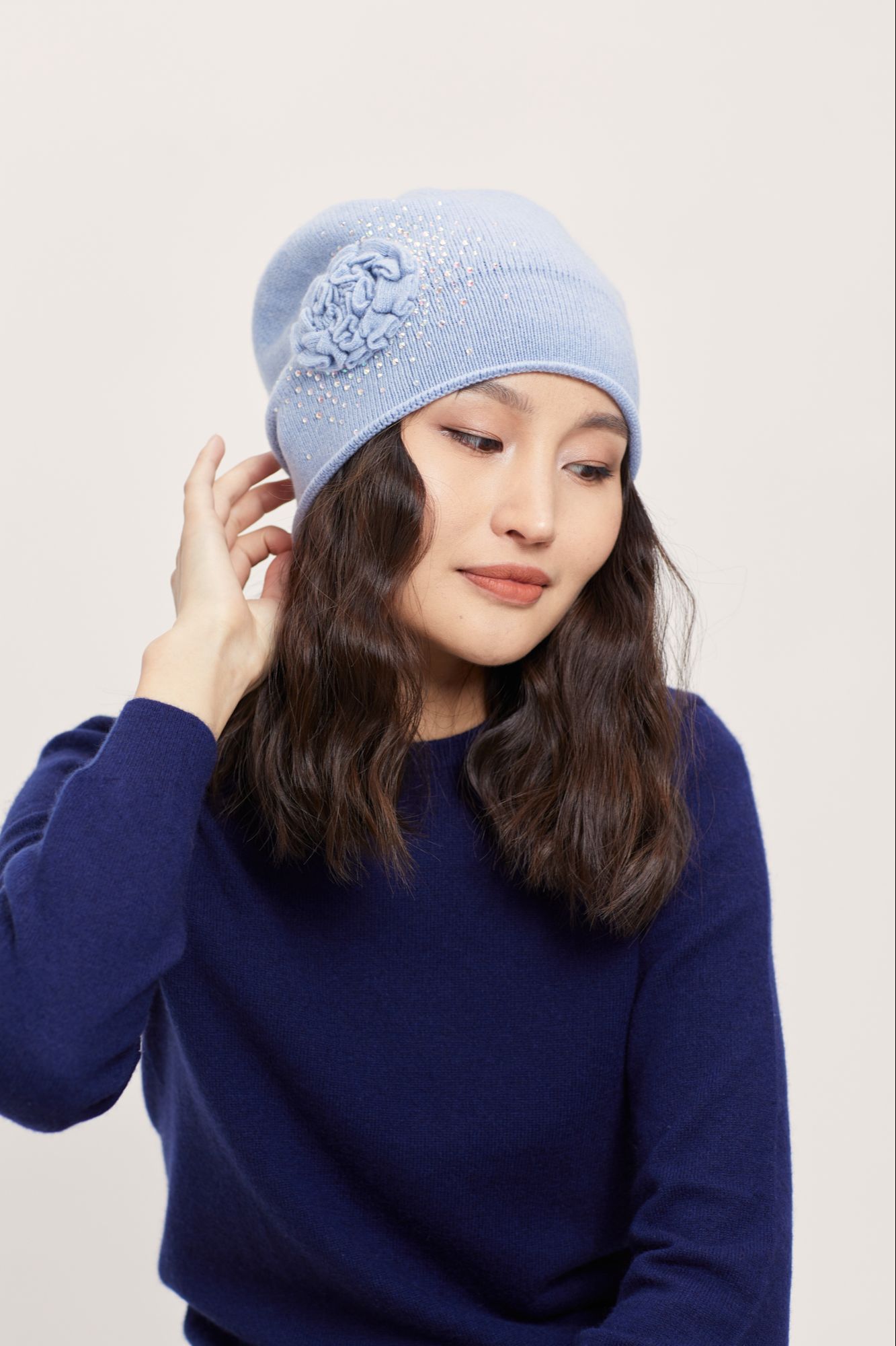 Flower slouch beanie