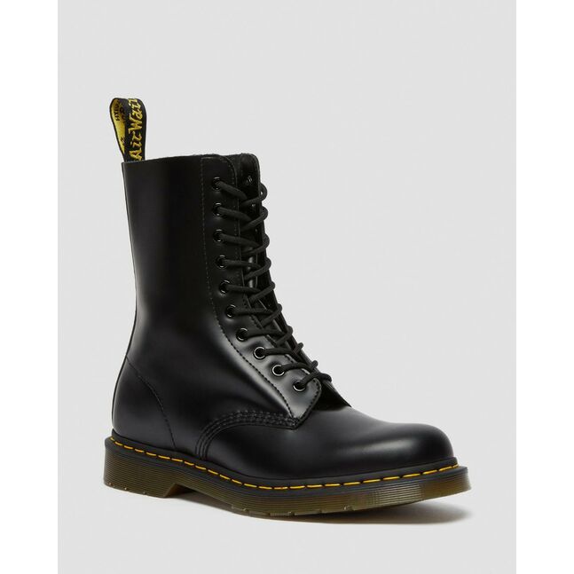 Plaza dr martens hotsell