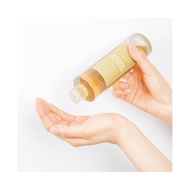 MUGWORT ESSENCE