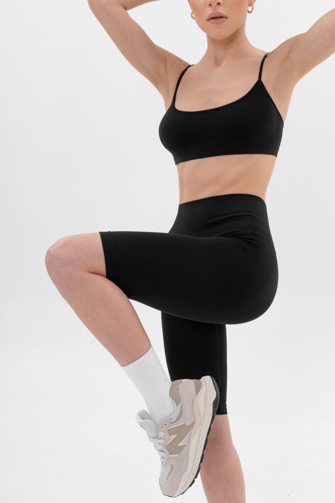 WHITE BASIC BRA TOP black