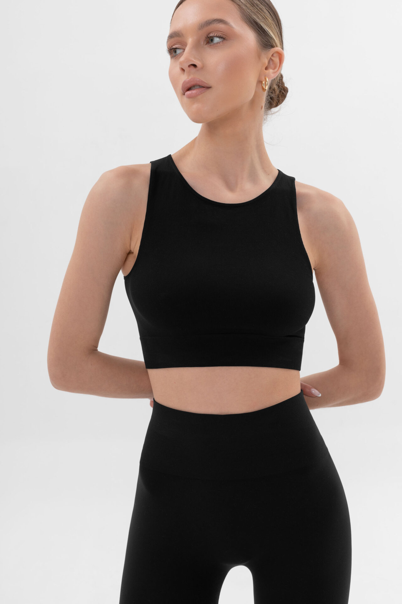 Essential Rib Crop Top black