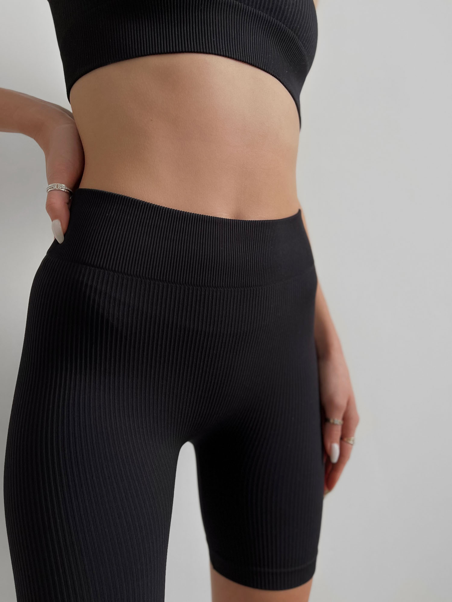 Power Rib Mid Rise Bike Shorts black