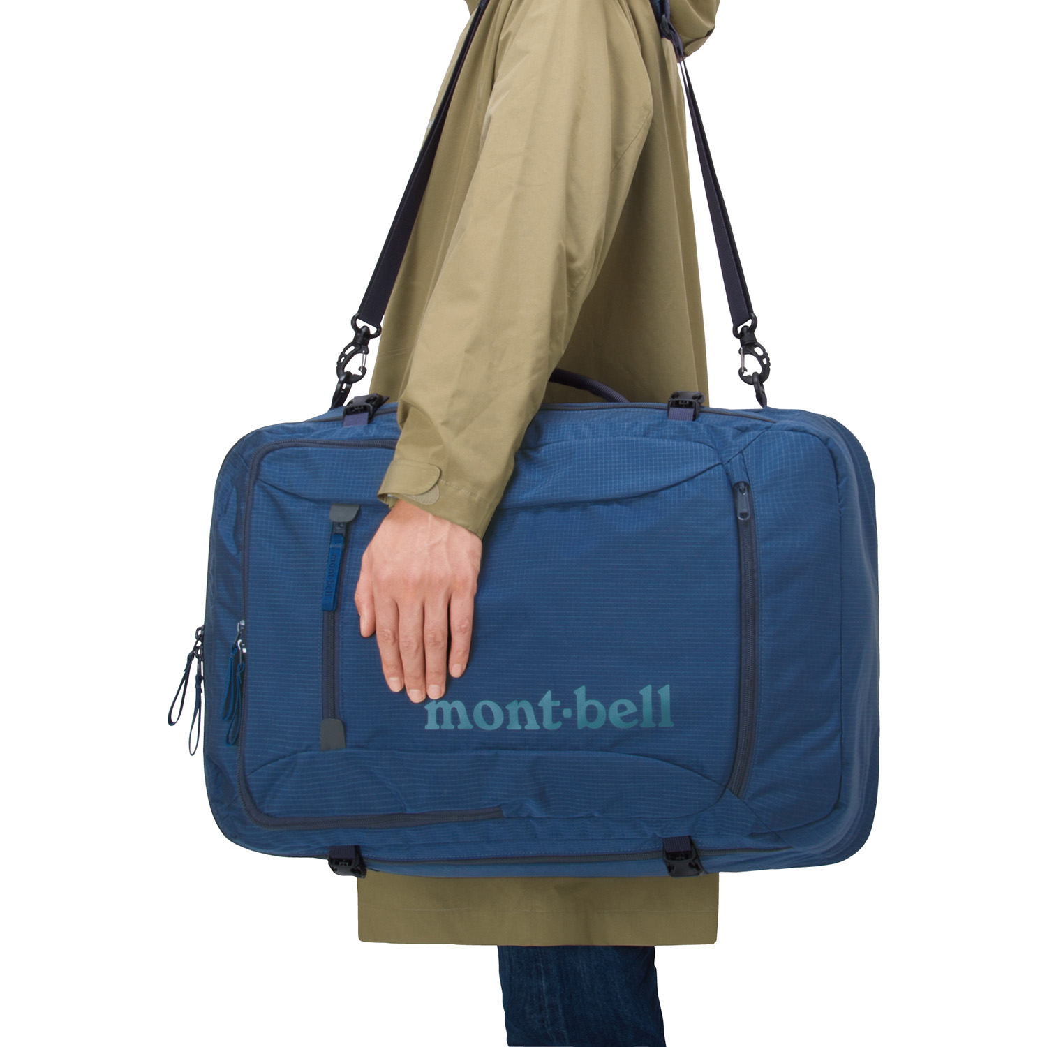 TRAVEL BAG