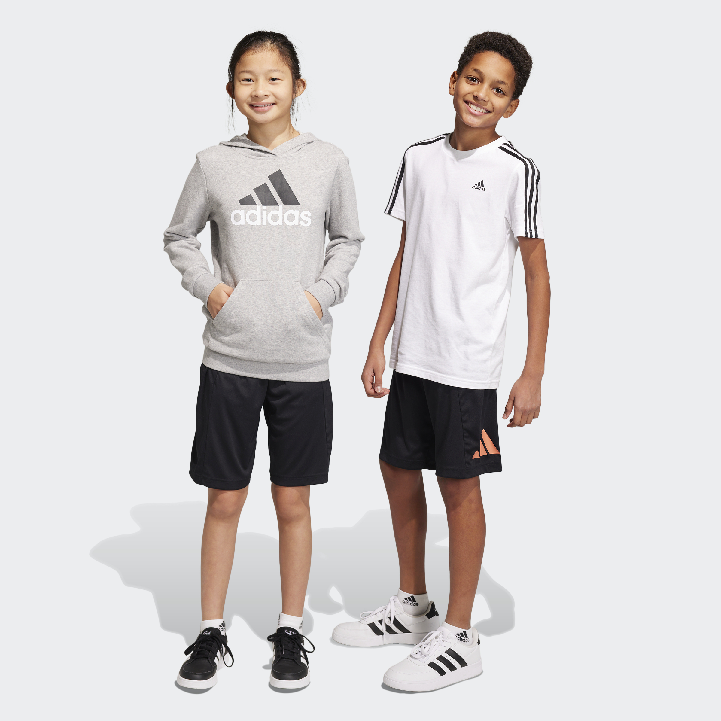 U TR-ES LOGO SH BLACK/CORFUS