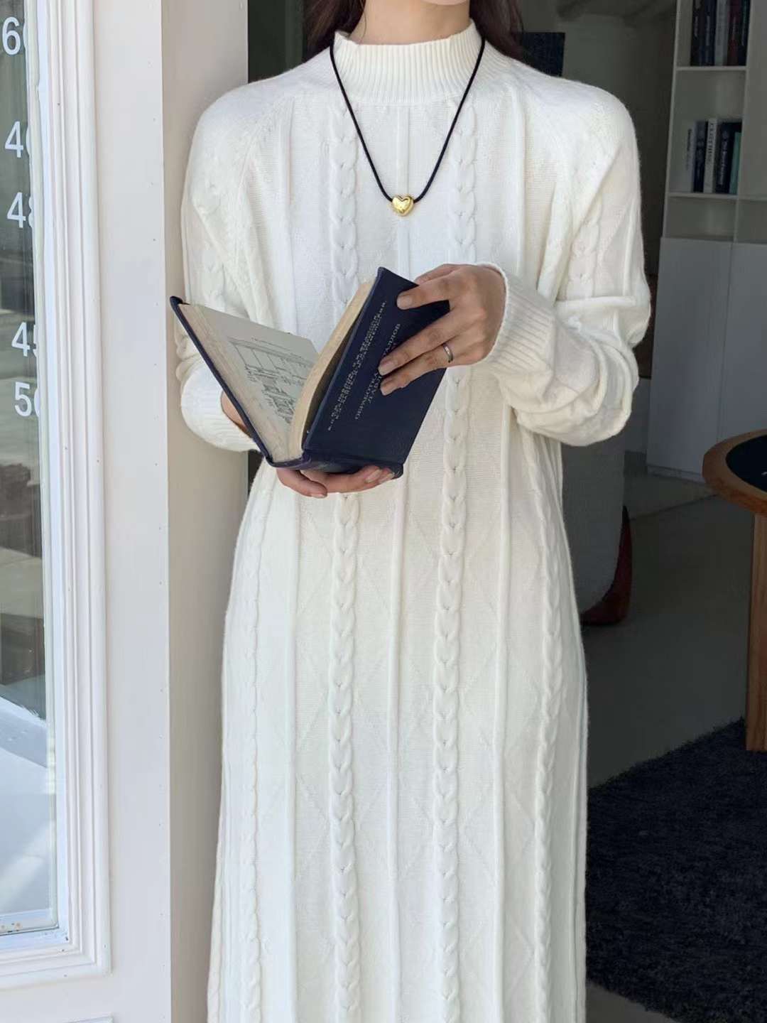 womens knit dress /white/