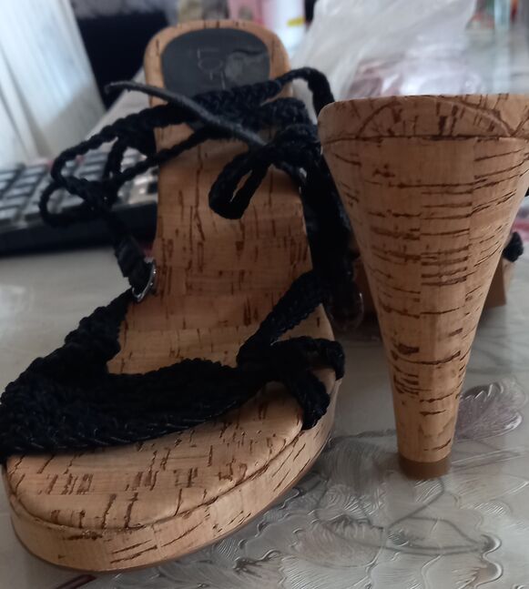 Бүх төрлийн гутал