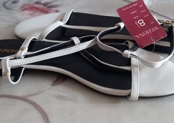 Бүх төрлийн гутал