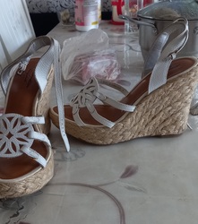 Бүх төрлийн гутал