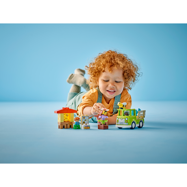 LEGO Duplo - Caring For Bees & Beehives   