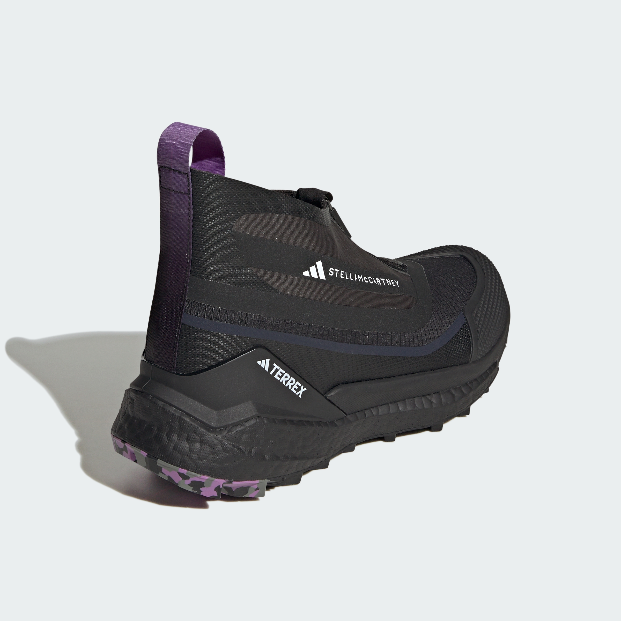 aSMCxTERREX FREE HI CBLACK/UTIBLK/DEELIL