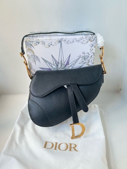 Christian Dior ダークグリーン 名刺入れ DIOR | カードホルダー＆キーケース |メンズ｜ディオール公式