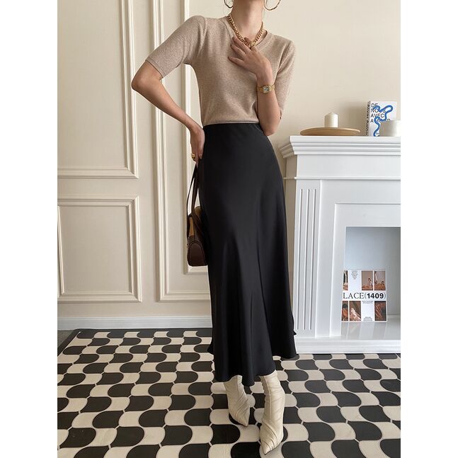 Silk midi skirt black