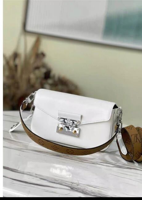 LV swing bag-