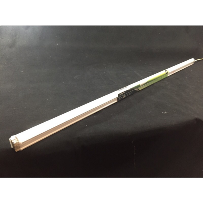 Panasonic NNP84953 LED Batten - T8