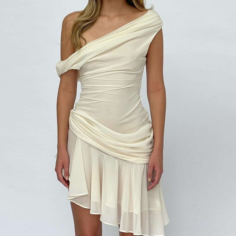 Off shoulder wetlook lace dress white