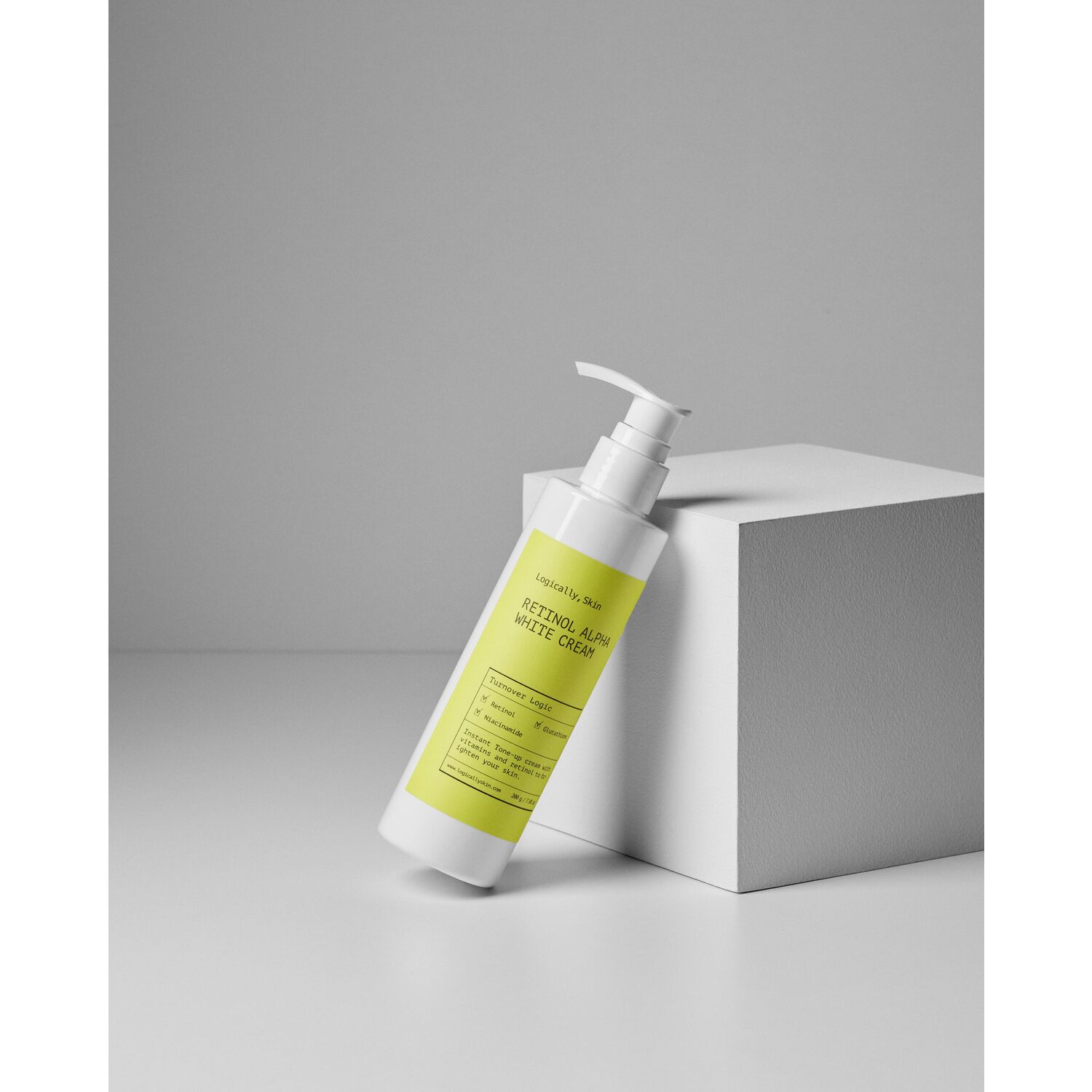 RETINOL ALPHA WHITE CREAM 200G
