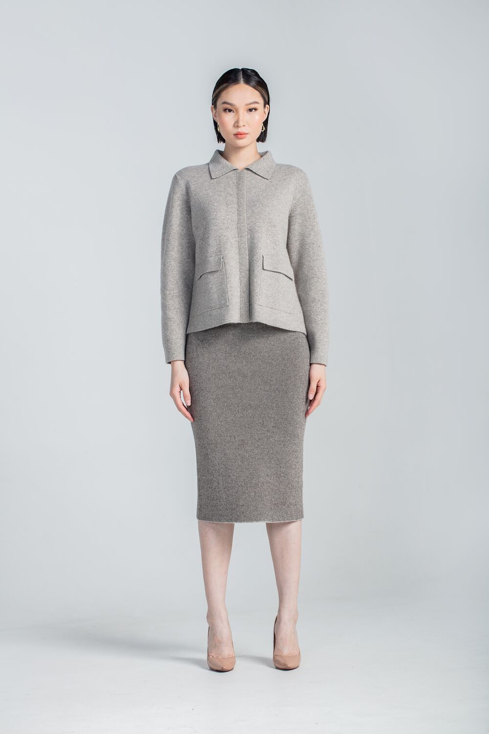 Толық ұзын жалаңаш ит стилі