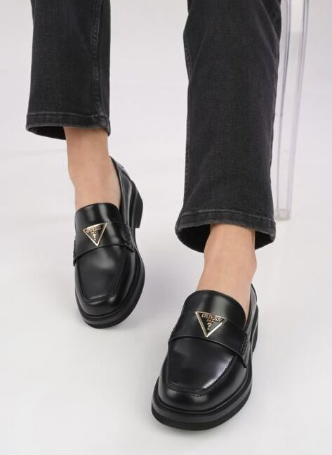 guess loafer