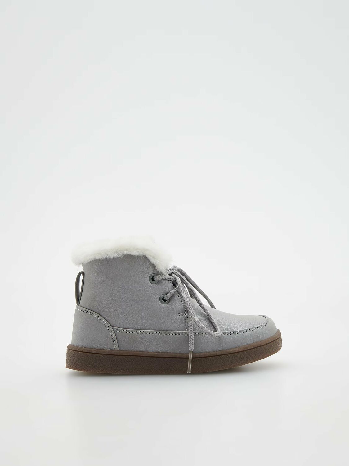 Эмэгтэй гутал