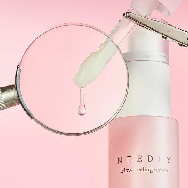 GLOW PEELING SERUM