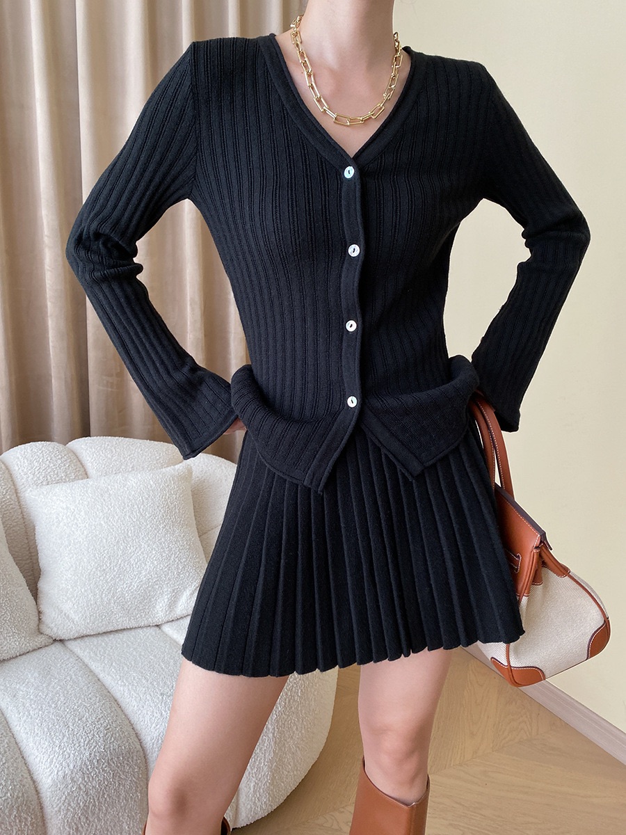 SN4038-black-knitwear skirt-set