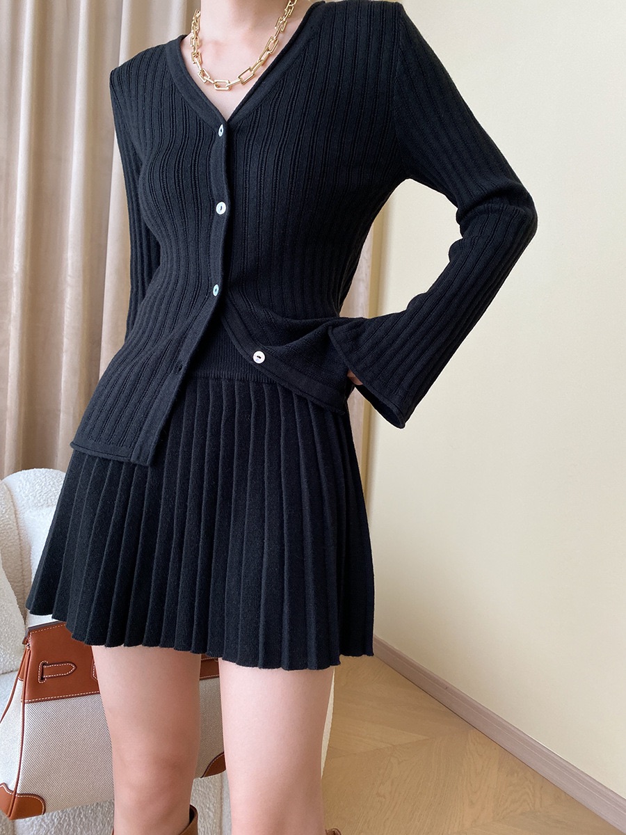SN4038-black-knitwear skirt-set