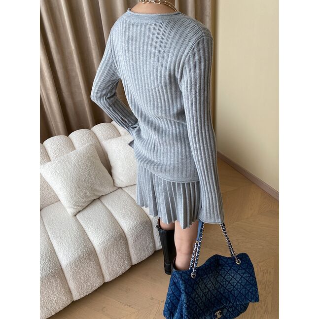SN4038-gray-knitwear-skirt-set