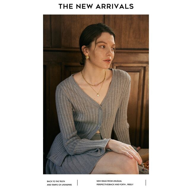 SN4038-gray-knitwear-skirt-set