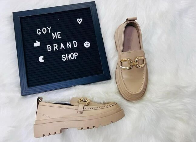 Zara size: 33