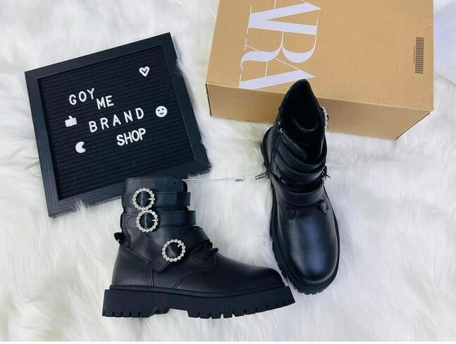 Zara size: 33