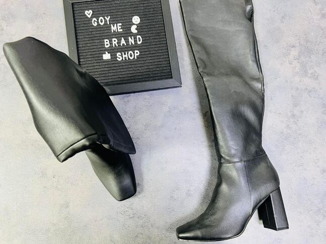 Nine west size: 39