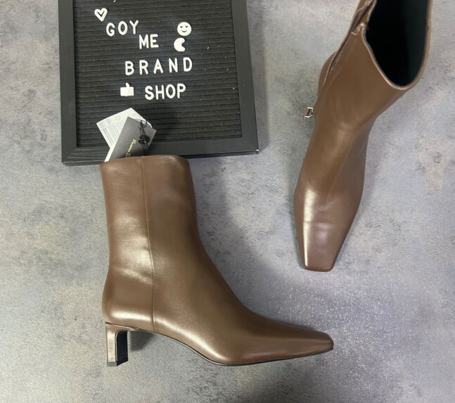 Massimo dutti size: 38.5