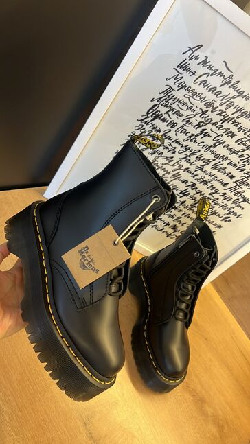 Dr martens jarrick