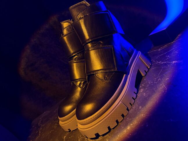 Ugg 