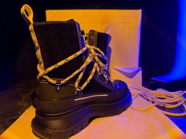 Alexander mcqueen 