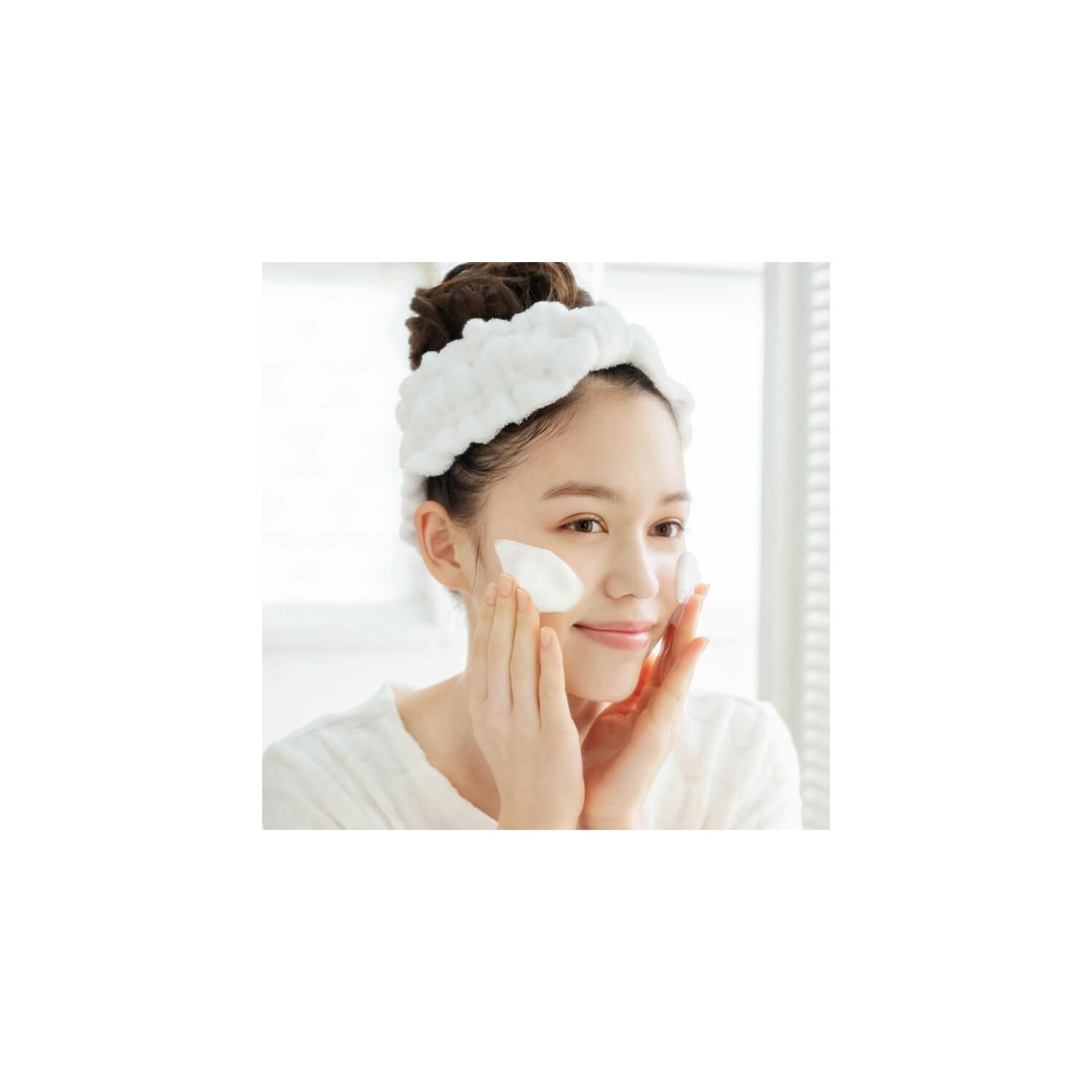 BCL MOMOPURI MOIST CLEANSING WASH