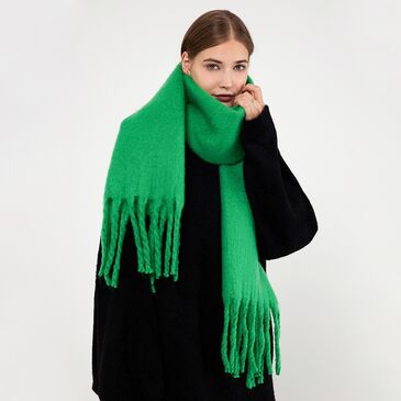 Green long scarf