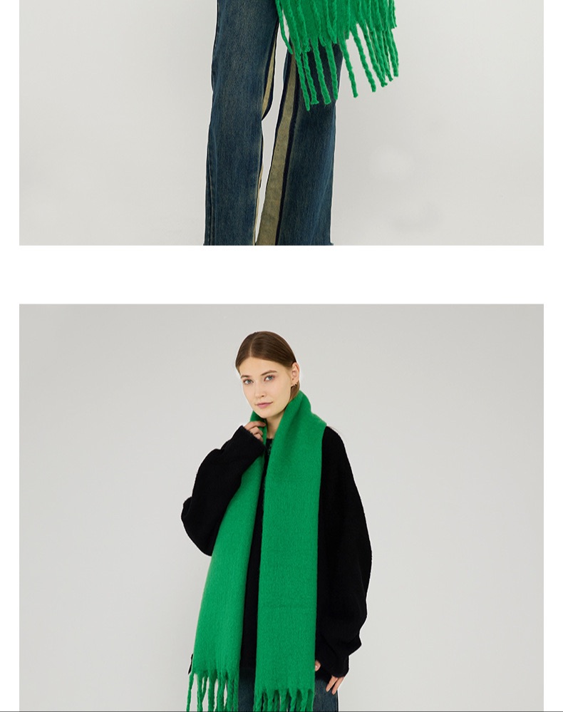 Green long scarf