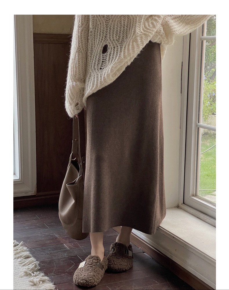 Long black wool  skirt