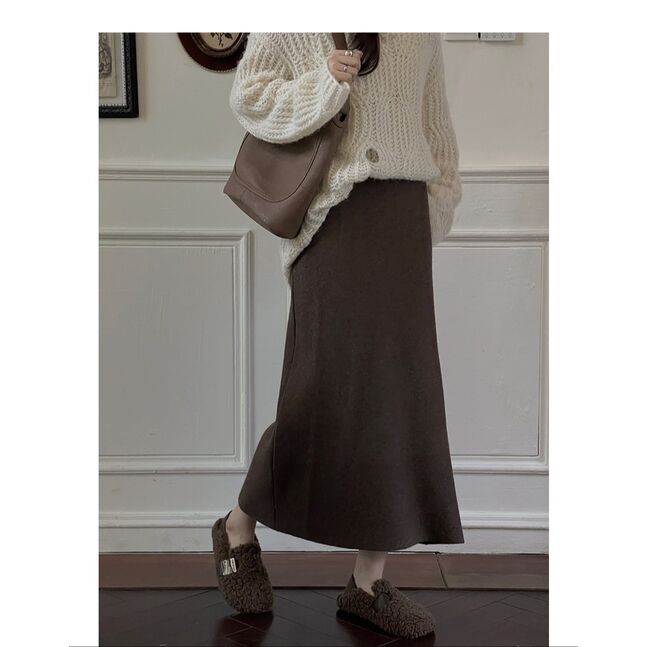 Long black wool  skirt