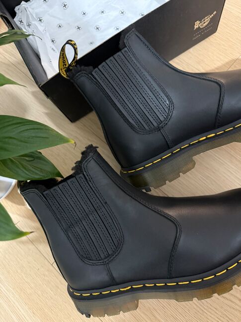 Dr martens chelsea
