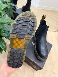 Dr martens chelsea
