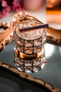 Бомбойлгогчтой уруул өнгөлөгч - plumping lip gloss-highonlove