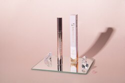 Бомбойлгогчтой уруул өнгөлөгч - plumping lip gloss-highonlove