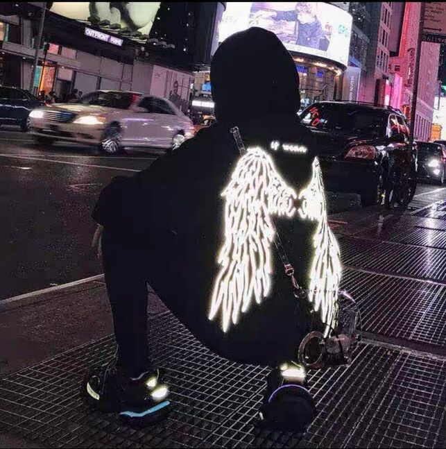 Юүдэнтэй цамц