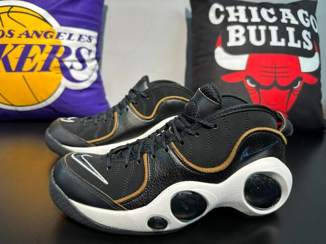 Nike air zoom flight sz40.5