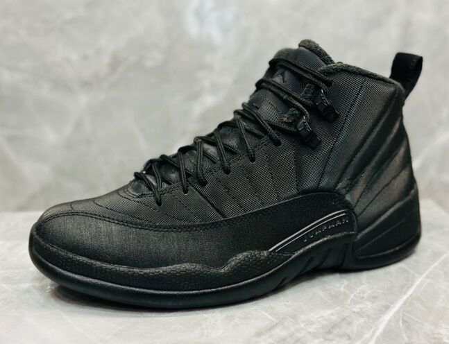 Nike air jordan 12 winter